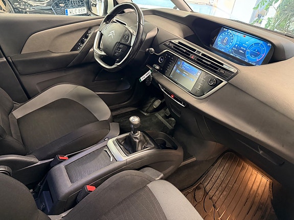 Citroen C4 Picasso 11 of 22