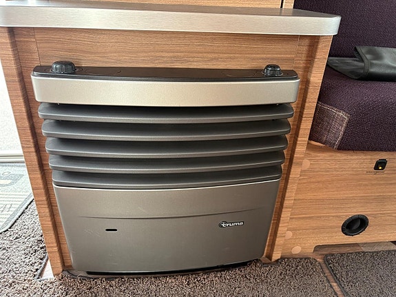 Weinsberg Caraone 390 PUH 8 of 16
