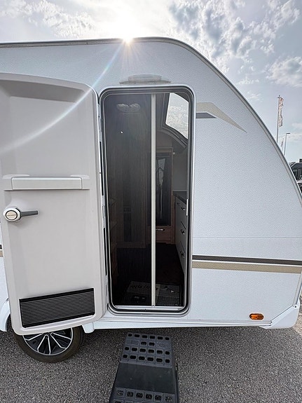 Weinsberg Caraone 390 PUH 15 of 16