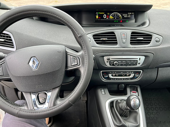 Renault Grand Scenic III 11 of 14