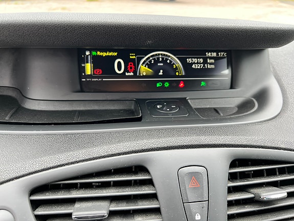 Renault Grand Scenic III 10 of 14