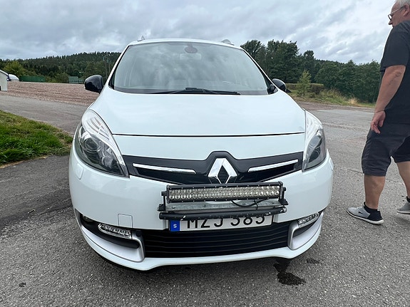 Renault Grand Scenic III 2 of 14