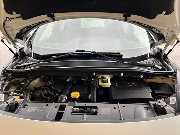 Renault Grand Scenic III 12 of 14