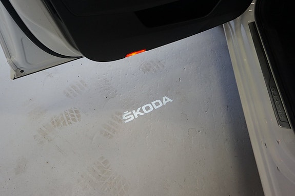 Skoda Superb 28 of 30