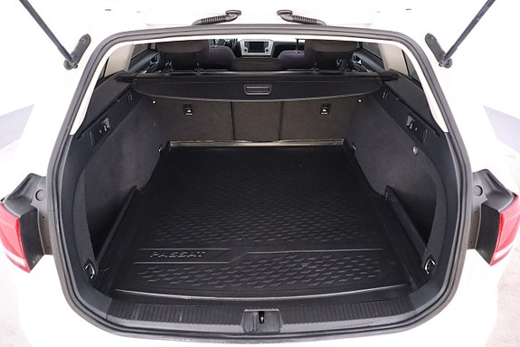 Volkswagen Passat 17 of 17