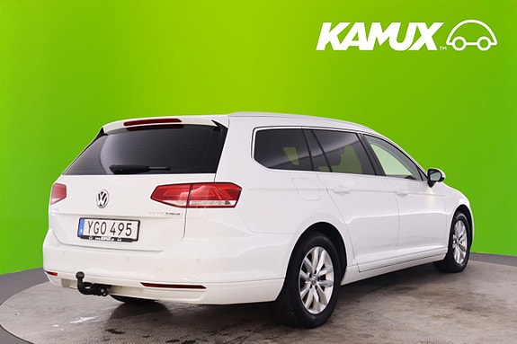 Volkswagen Passat 4 of 17
