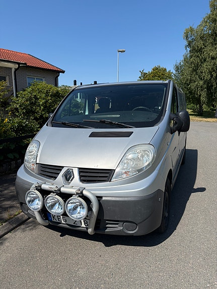 Renault Trafic 2 of 9