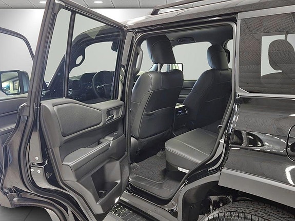 Toyota Land Cruiser 18 of 23