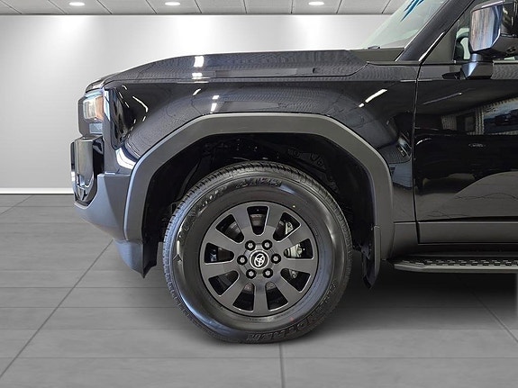 Toyota Land Cruiser 5 of 23