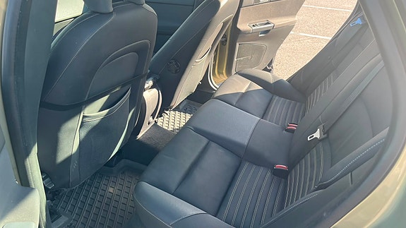 Volvo S40 5 of 5
