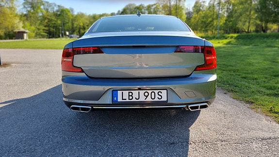Volvo S90 3 of 5