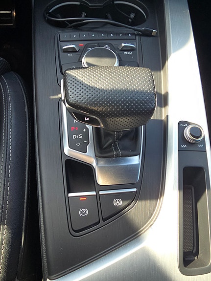 Audi A4 5 of 12