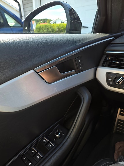 Audi A4 8 of 12