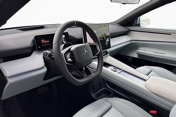 Polestar 4 10 of 16
