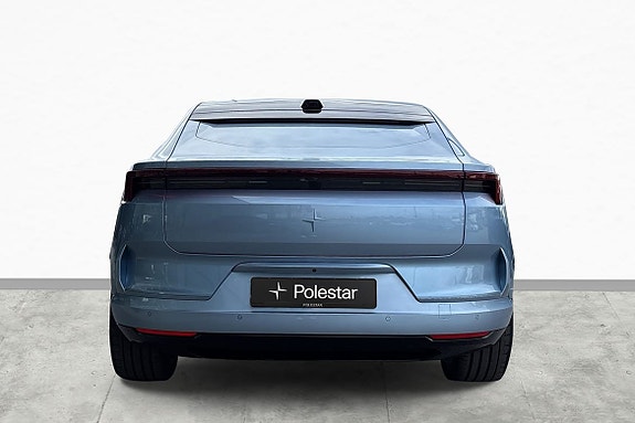 Polestar 4 5 of 16