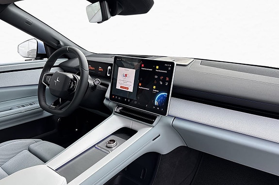 Polestar 4 13 of 16