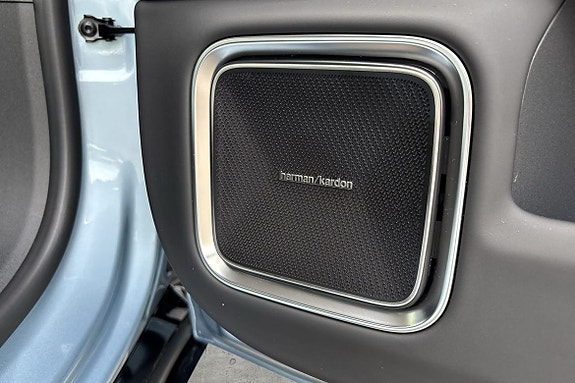 Polestar 4 15 of 16
