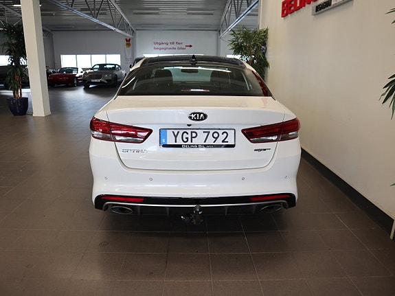 Kia Optima 4 of 15