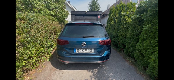 Volkswagen Passat 3 of 10