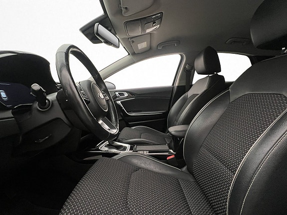 Kia XCeed 12 of 30