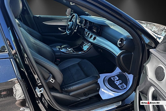 Mercedes-Benz E220 d 16 of 16