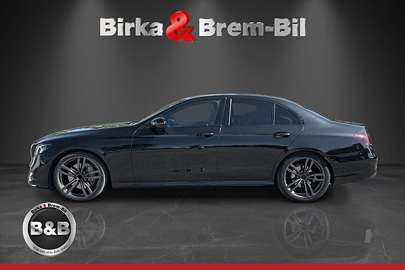 Mercedes-Benz E220 d 3 of 16