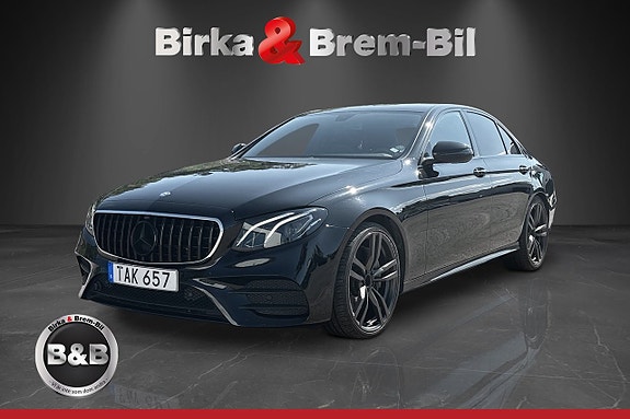 Mercedes-Benz E220 d 2 of 16