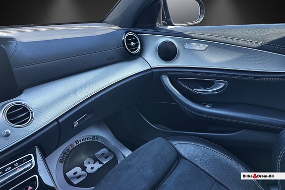 Mercedes-Benz E220 d 13 of 16