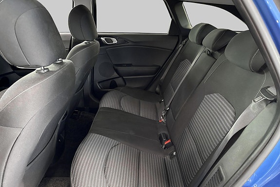 Kia Ceed 9 of 12