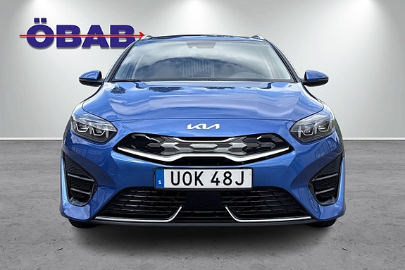 Kia Ceed 2 of 12