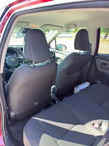 Toyota Yaris 13 of 15