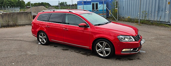 Volkswagen Passat 2 of 6