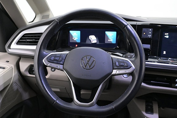 Volkswagen Multivan 6 of 27