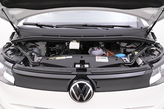 Volkswagen Multivan 26 of 27