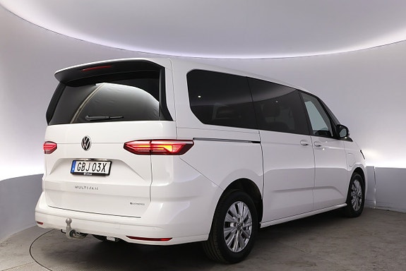 Volkswagen Multivan 5 of 27