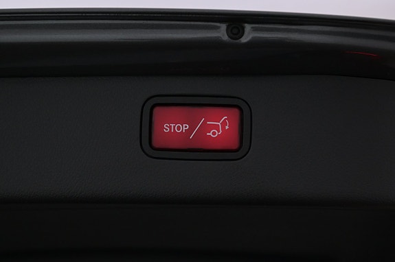 Mercedes-Benz C300 23 of 27