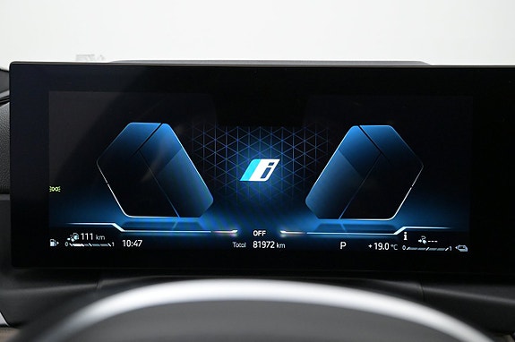 BMW 330e 8 of 27