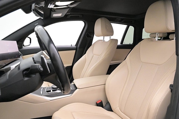 BMW 330e 9 of 27