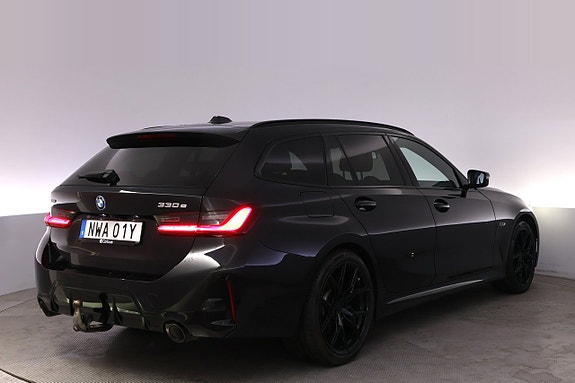 BMW 330e 5 of 27
