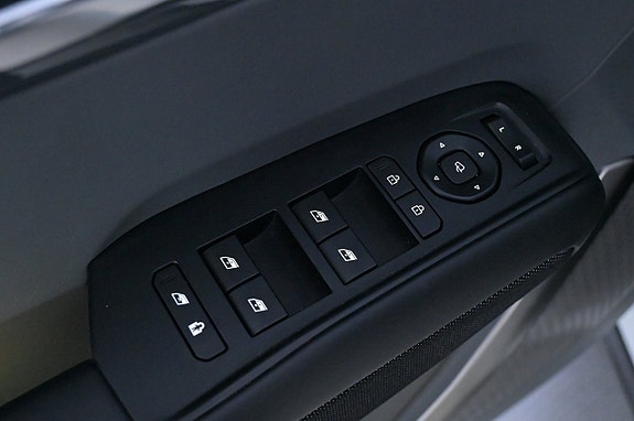 Kia EV9 12 of 27
