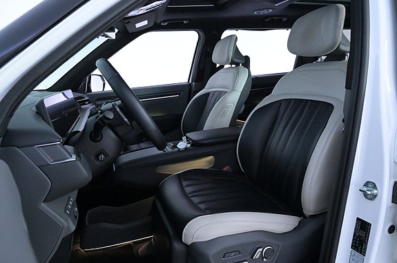 Kia EV9 11 of 27