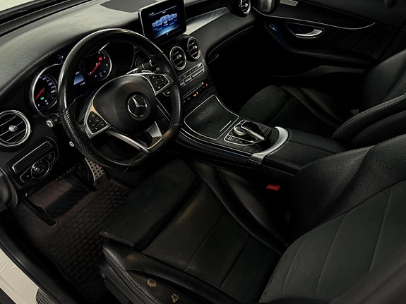 Mercedes-Benz GLC220 d 13 of 22