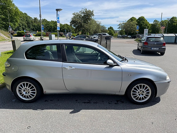 Alfa Romeo 147 4 of 6