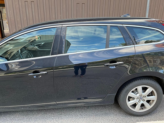 Volvo V60 5 of 7