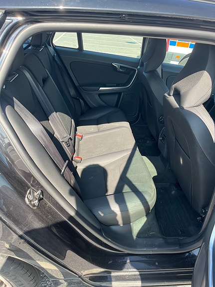 Volvo V60 6 of 7