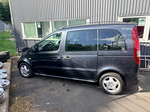 Mercedes-Benz Vaneo 3 of 7