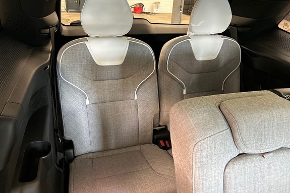 Volvo EX90 25 of 30