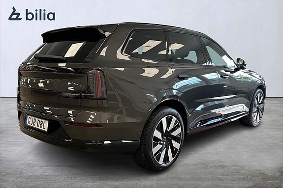 Volvo EX90 19 of 30