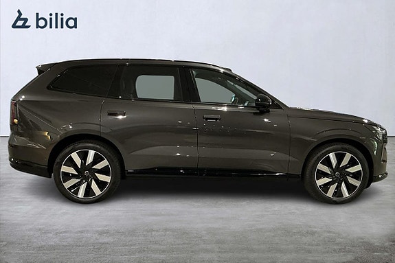 Volvo EX90 5 of 30