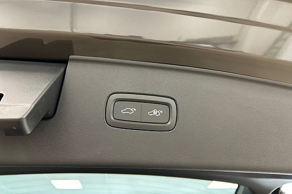 Volvo EX90 23 of 30